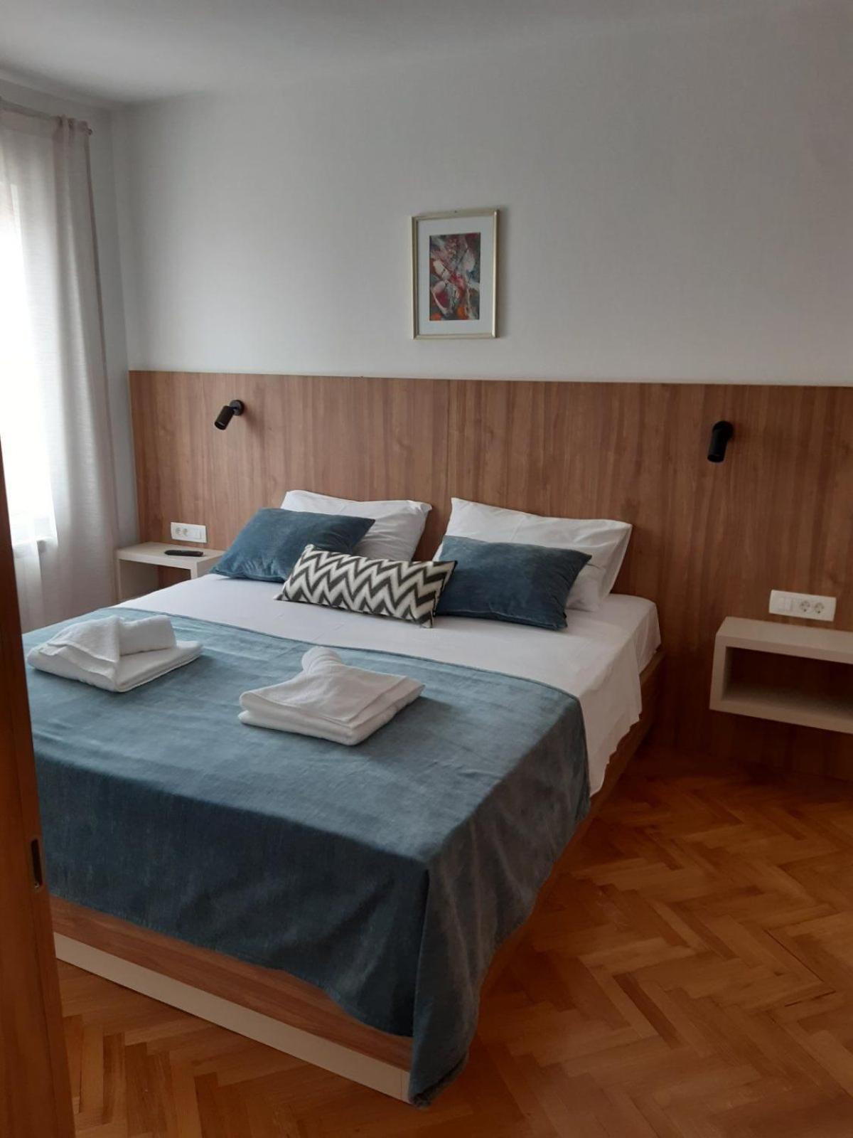 Apartments Cerovic Malinska Esterno foto