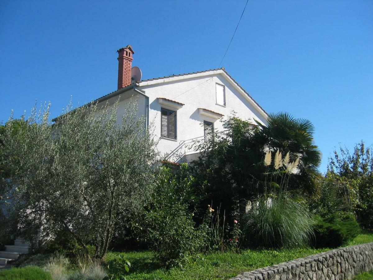 Apartments Cerovic Malinska Esterno foto