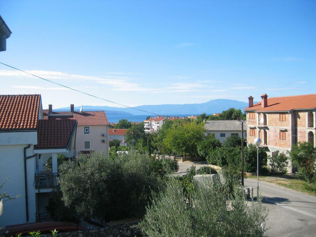 Apartments Cerovic Malinska Esterno foto